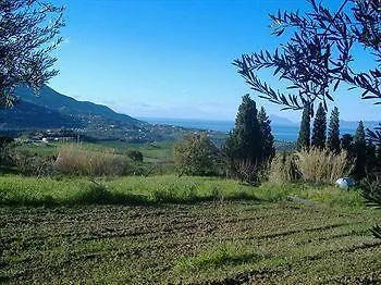 Kır Evi Rica *